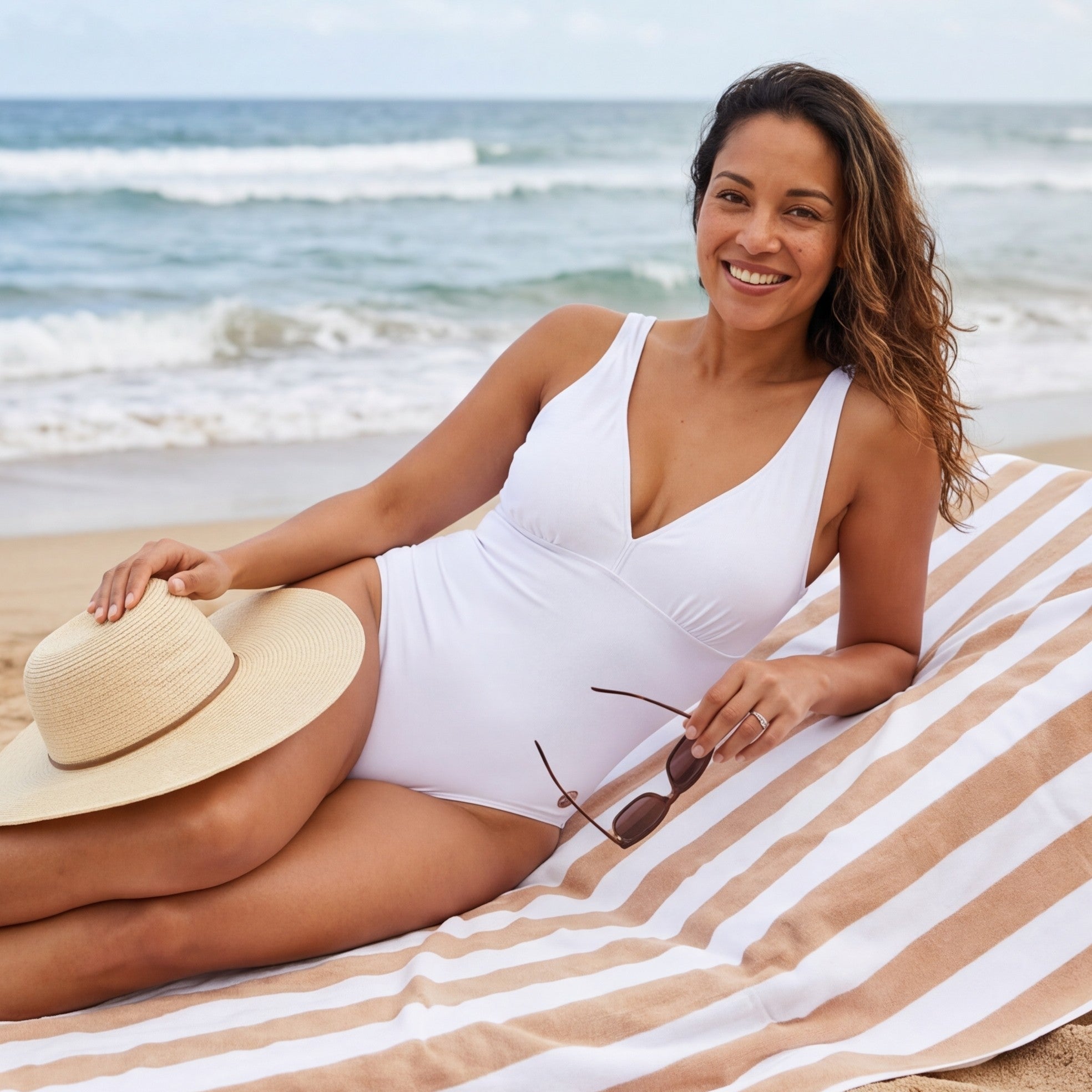 Colombian Luna White 1-Piece